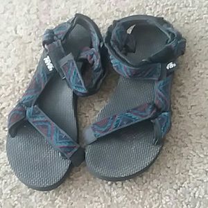 TEVA sandals, size 6 women's, also fits 4.5/5 kid.